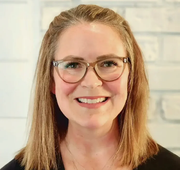 Jenni Gallagher Headshot